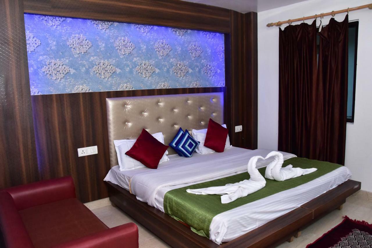 Raj Resort Rishikesh Tapovan ภายนอก รูปภาพ