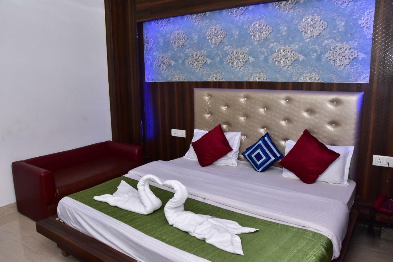 Raj Resort Rishikesh Tapovan ภายนอก รูปภาพ