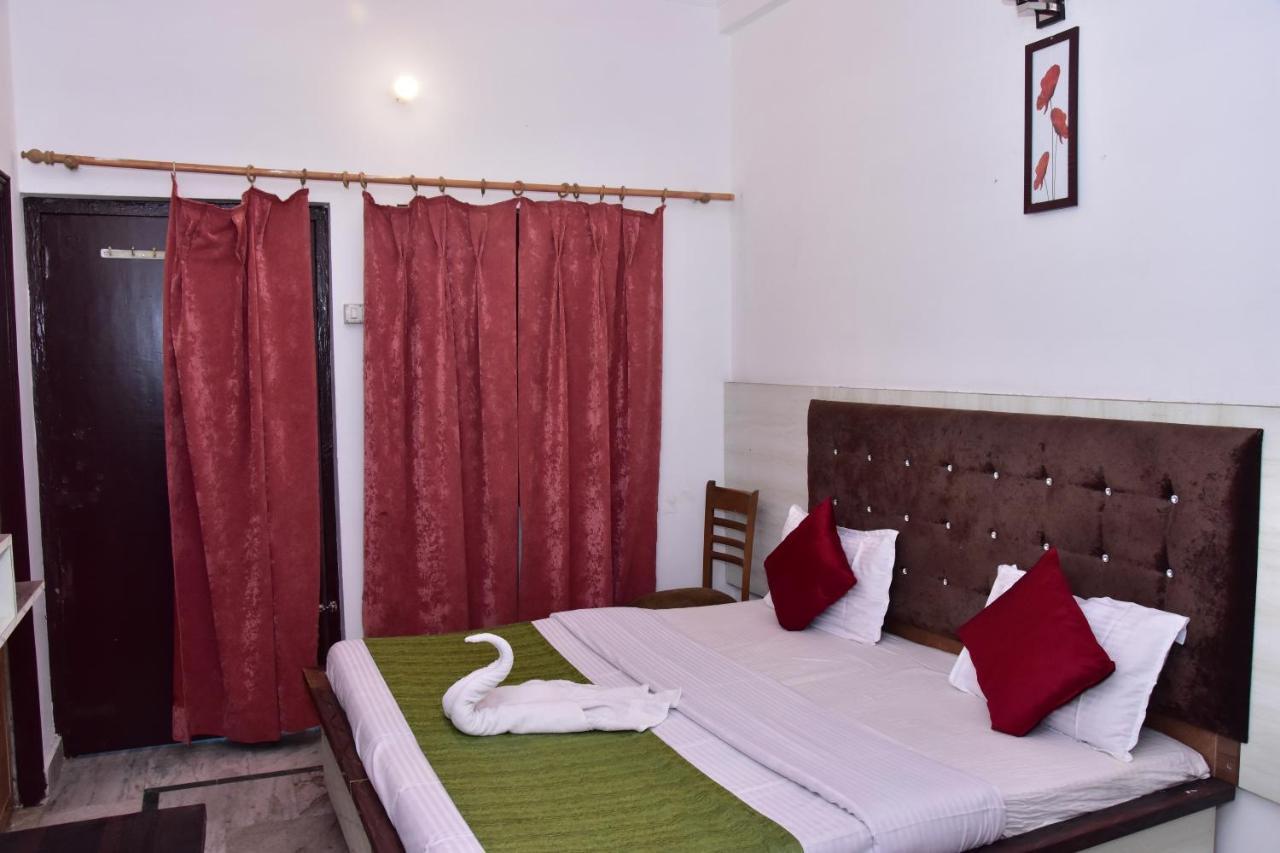 Raj Resort Rishikesh Tapovan ภายนอก รูปภาพ