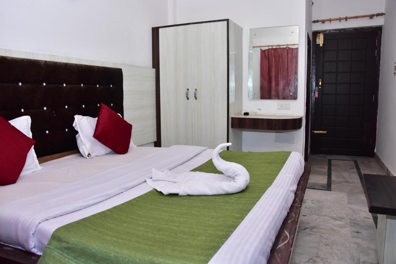 Raj Resort Rishikesh Tapovan ภายนอก รูปภาพ