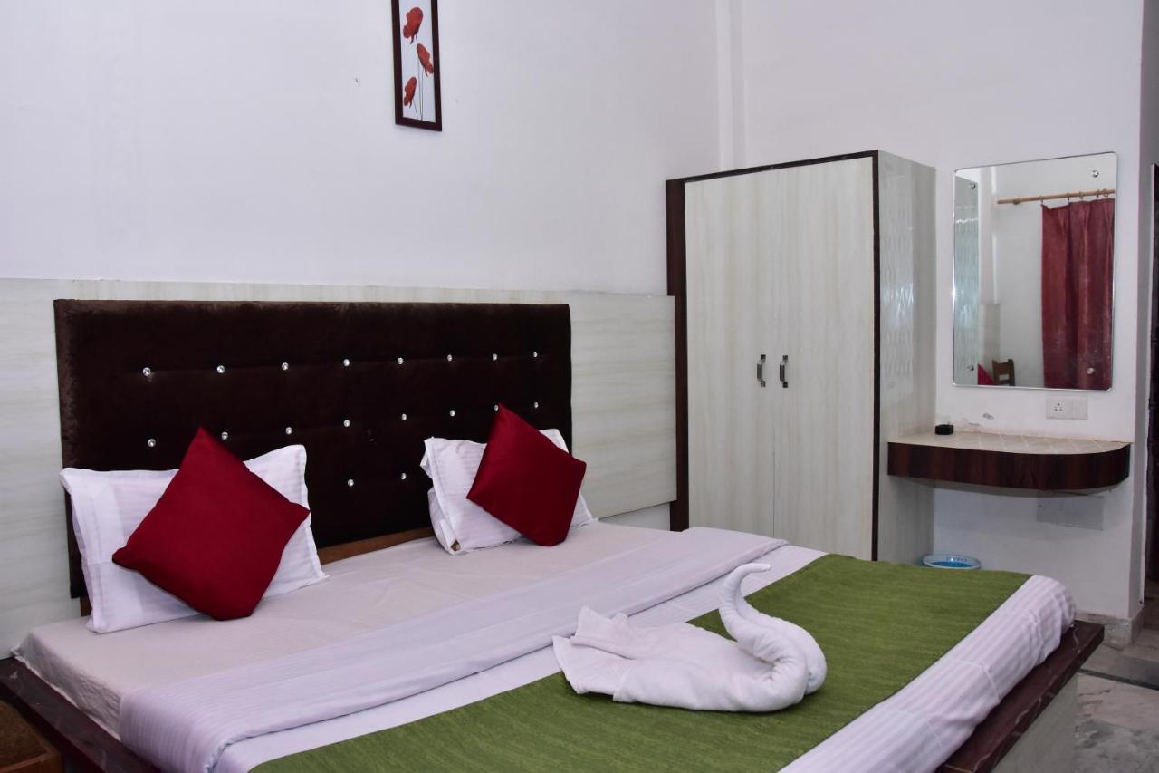 Raj Resort Rishikesh Tapovan ภายนอก รูปภาพ